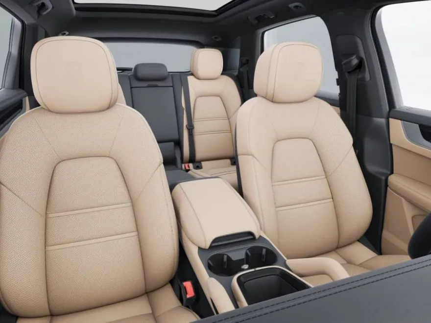 2026 Porsche Cayenne photo 1