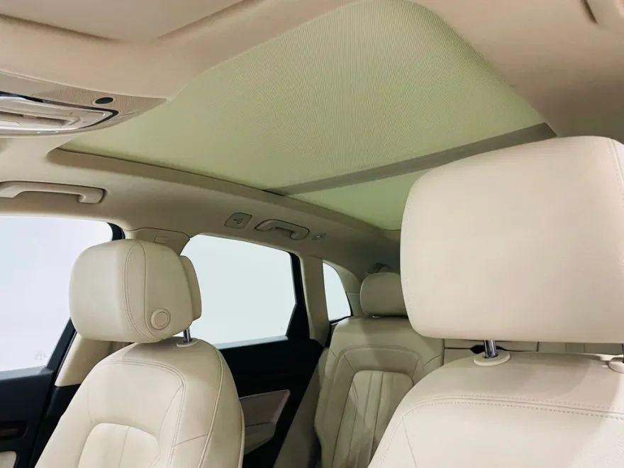 2020 Audi Q5 Premium Plus 45 TFSI S line photo 41