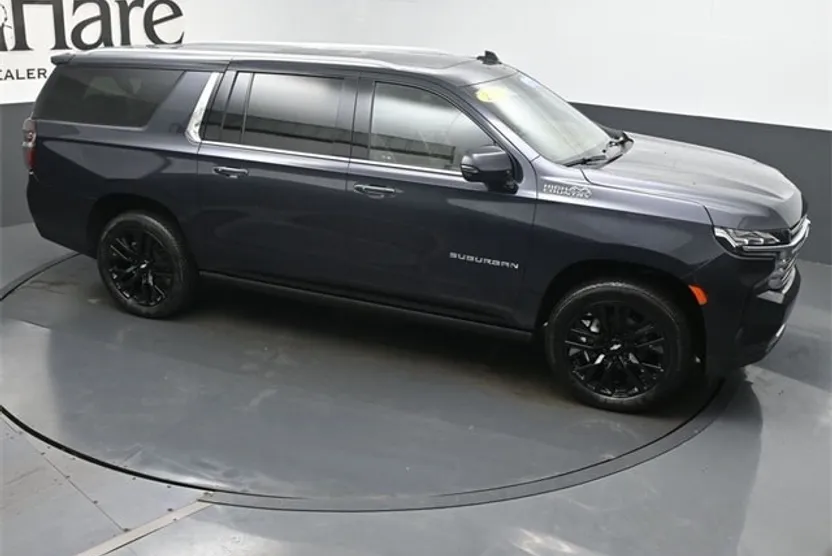 2023 Chevrolet Suburban High Country photo 1