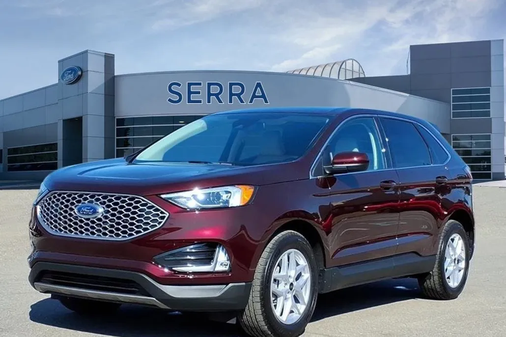 2023 Ford Edge SEL photo 1