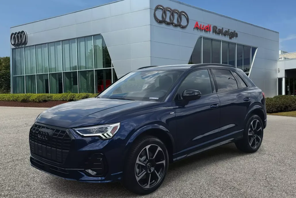 2025 Audi Q3 45 TFSI S line Premium Plus photo 1