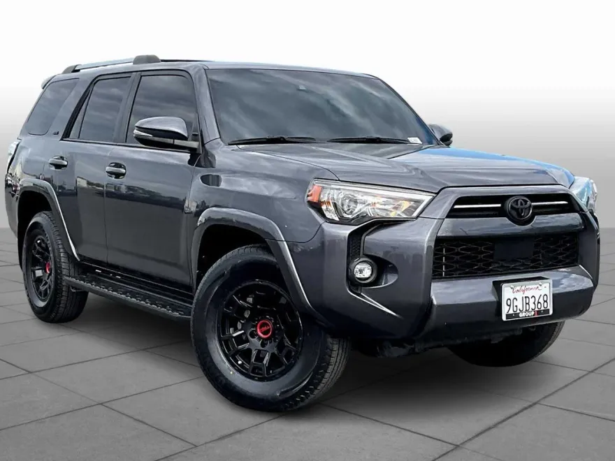 2022 Toyota 4Runner SR5 Premium photo 1