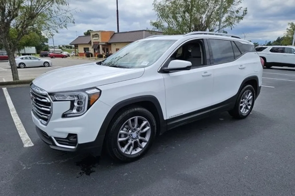 2024 Gmc Terrain SLT photo 1
