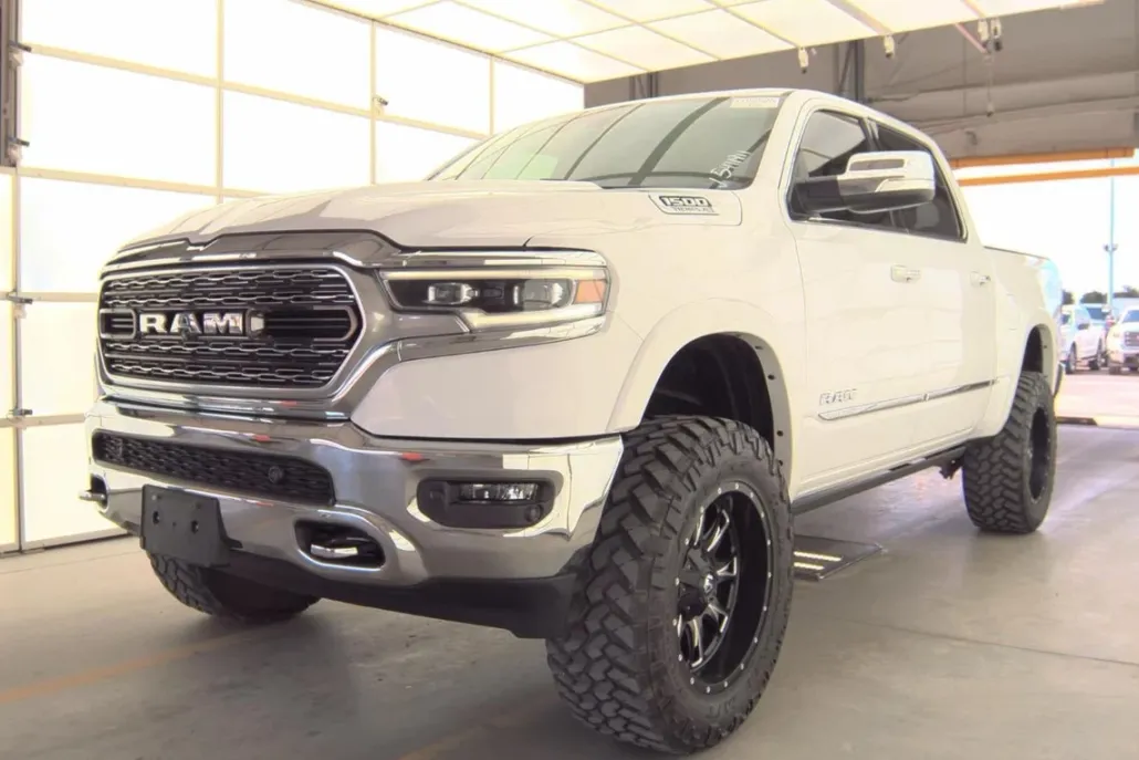 2020 Ram 1500 Limited photo 1