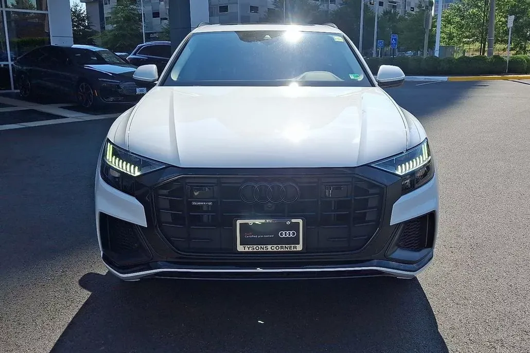 2023 Audi Q8 55 Premium Plus photo 1