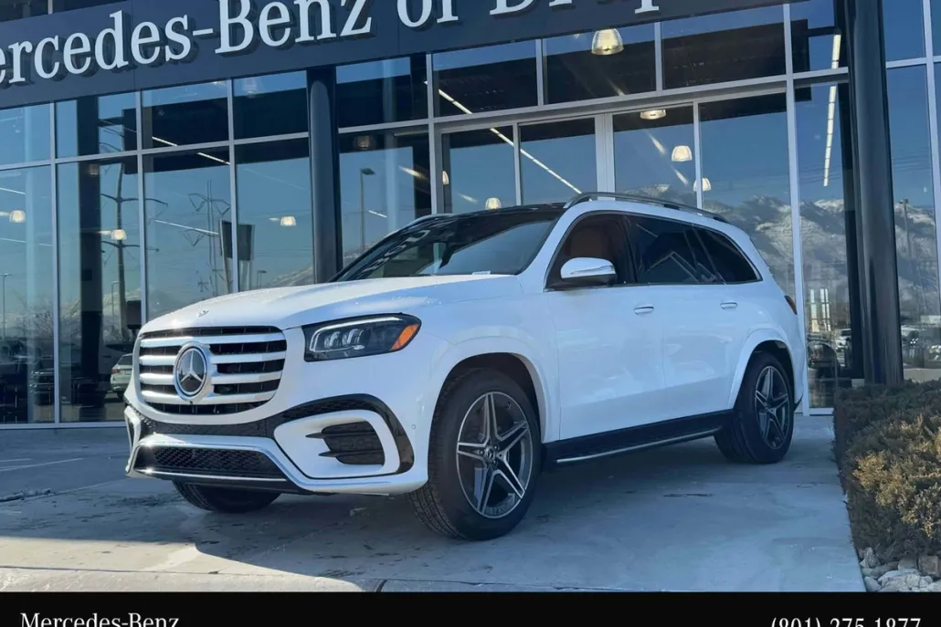 2025 Mercedes Benz GLS 450 photo 1