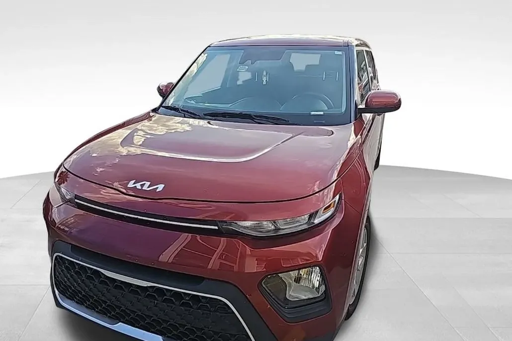 2022 Kia Soul S photo 1
