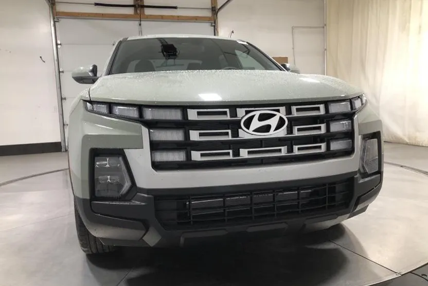 2026 Hyundai Santa Cruz SE photo 1