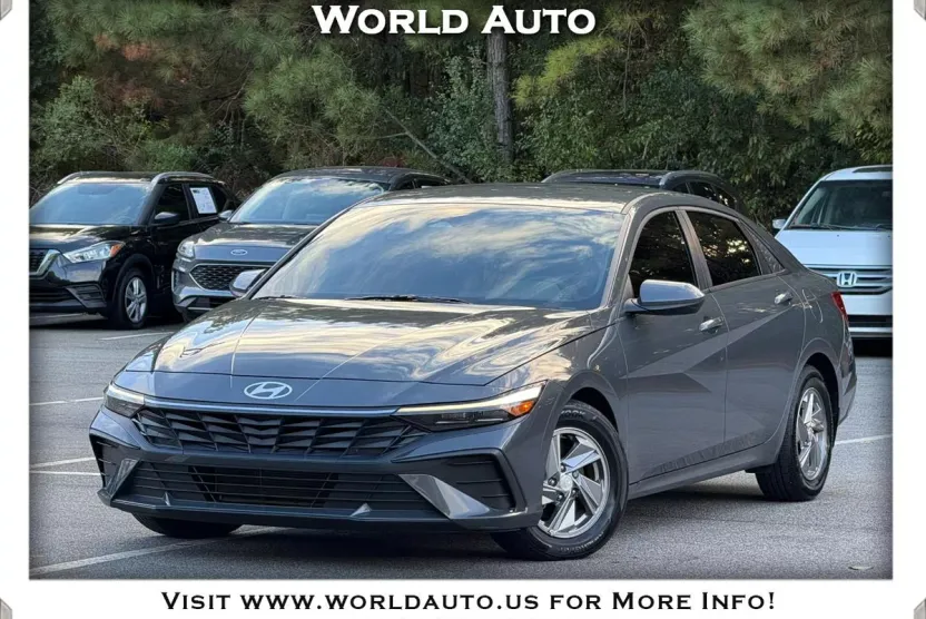 2024 Hyundai Elantra SE photo 1