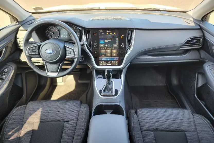 2025 Subaru Outback Premium photo 1