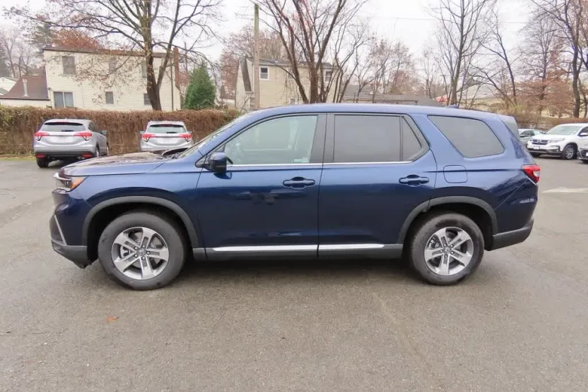 2025 Honda Pilot EX-L photo 1