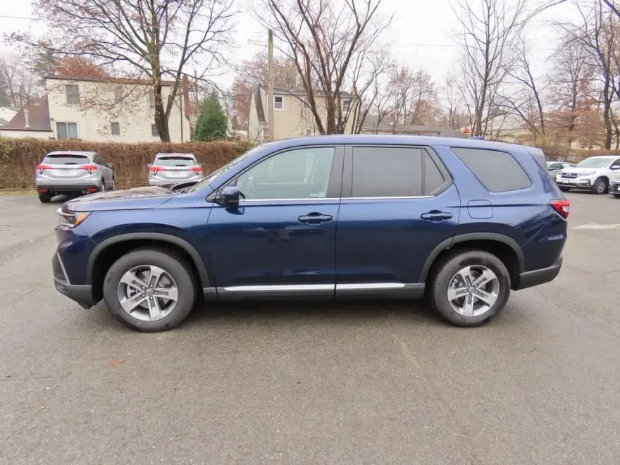 2025 Honda Pilot EX-L photo 1