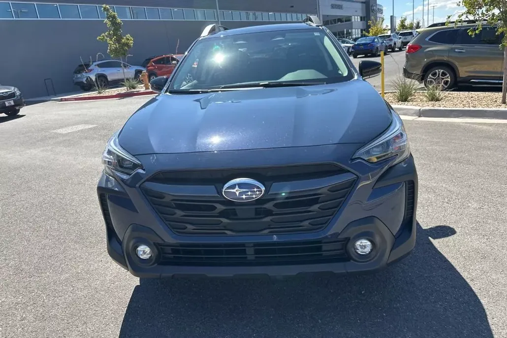2025 Subaru Outback Premium photo 1