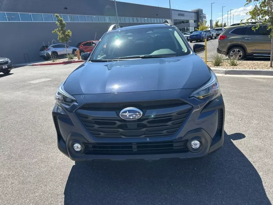 2025 Subaru Outback Premium photo 1