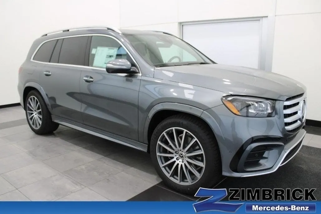 2025 Mercedes Benz GLS 450 4MATIC photo 1
