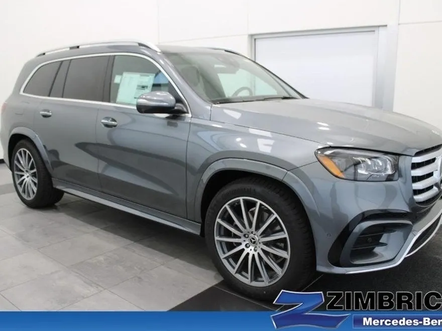 2025 Mercedes Benz GLS 450 4MATIC photo 1