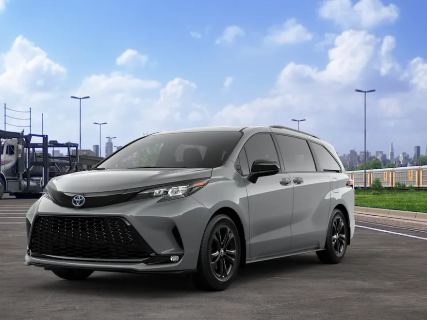 2025 Toyota Sienna XSE photo 1
