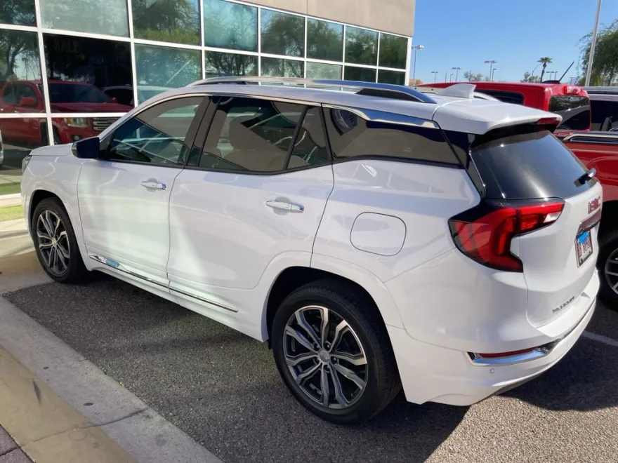 2021 Gmc Terrain Denali photo 1
