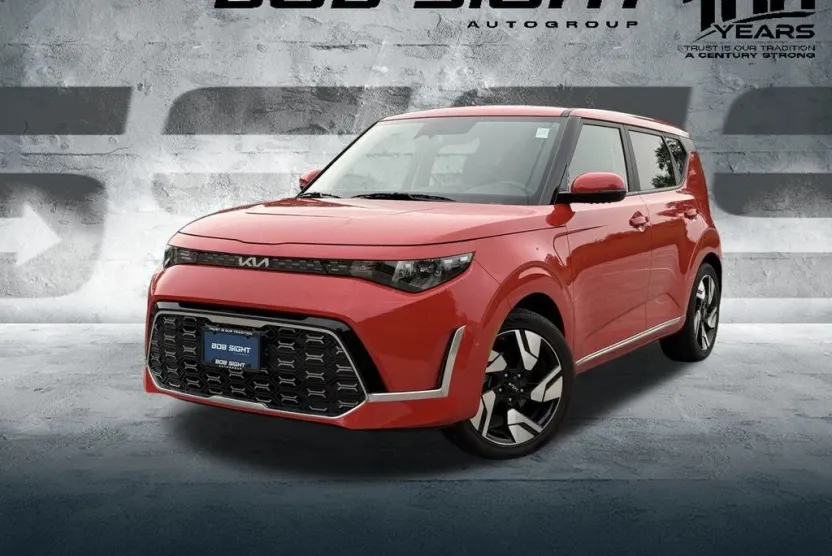 2024 Kia Soul GT-Line photo 1