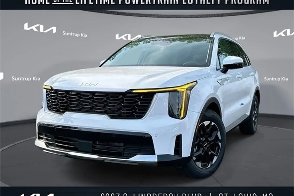 2025 Kia Sorento S photo 1