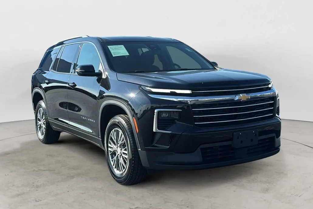 2025 Chevrolet Traverse photo 1
