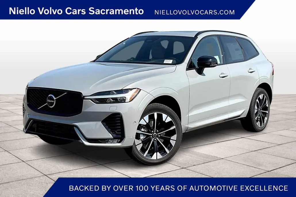 2026 Volvo XC60 B5 Plus photo 1
