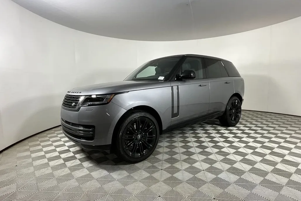 2025 Land Rover Range Rover SE photo 1