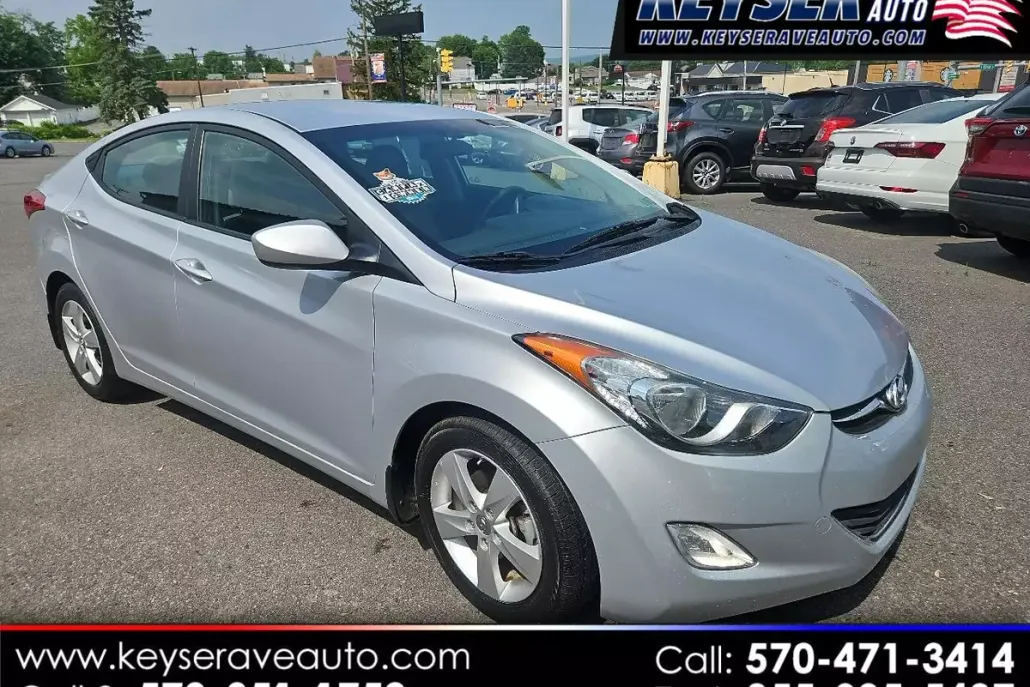 2013 Hyundai Elantra GLS photo 1