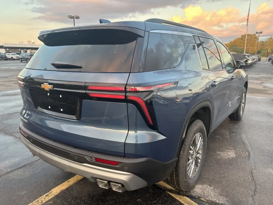 2026 Chevrolet Traverse photo 1