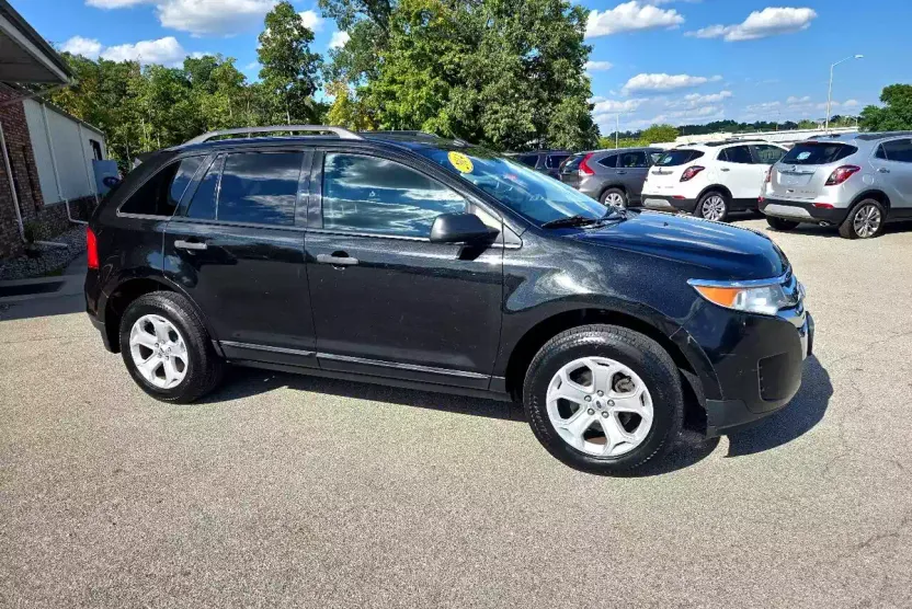 2014 Ford Edge SE photo 1