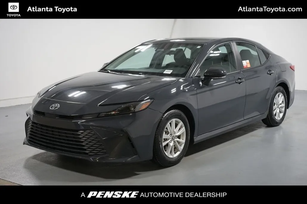 2025 Toyota Camry LE photo 1