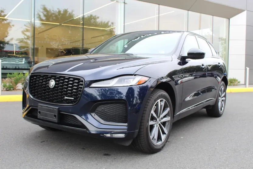 2025 Jaguar F-PACE P250 R-Dynamic S photo 1