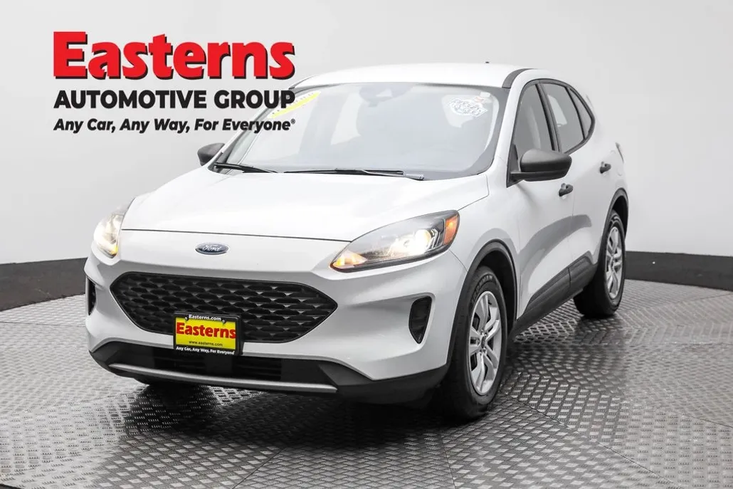 2021 Ford Escape S photo 1