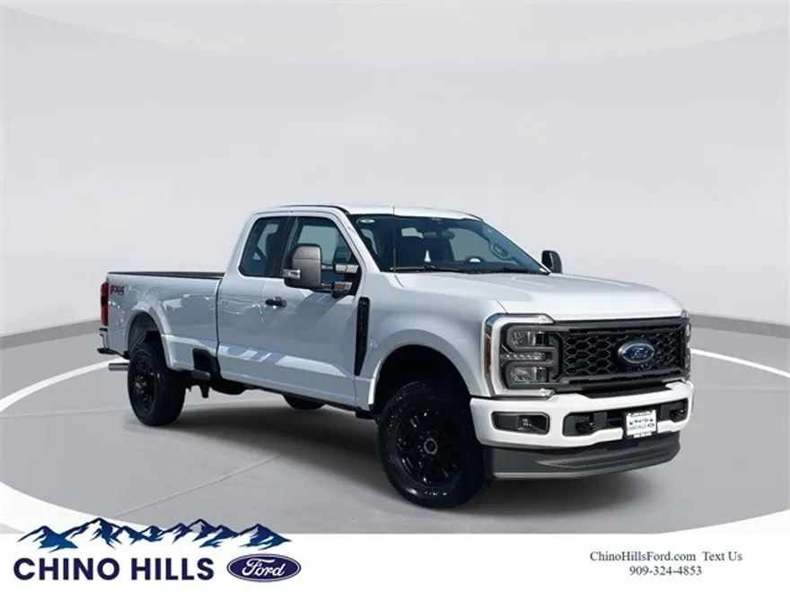 2025 Ford F-350 photo 1