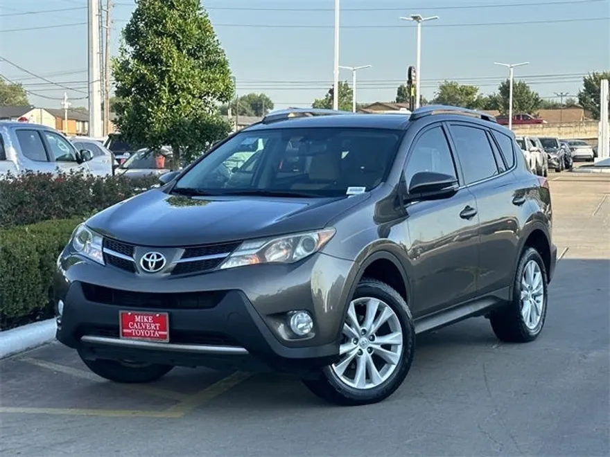 2015 Toyota RAV4 Limited photo 1