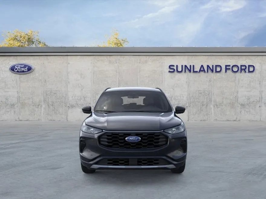 2024 Ford Escape ST-Line photo 1