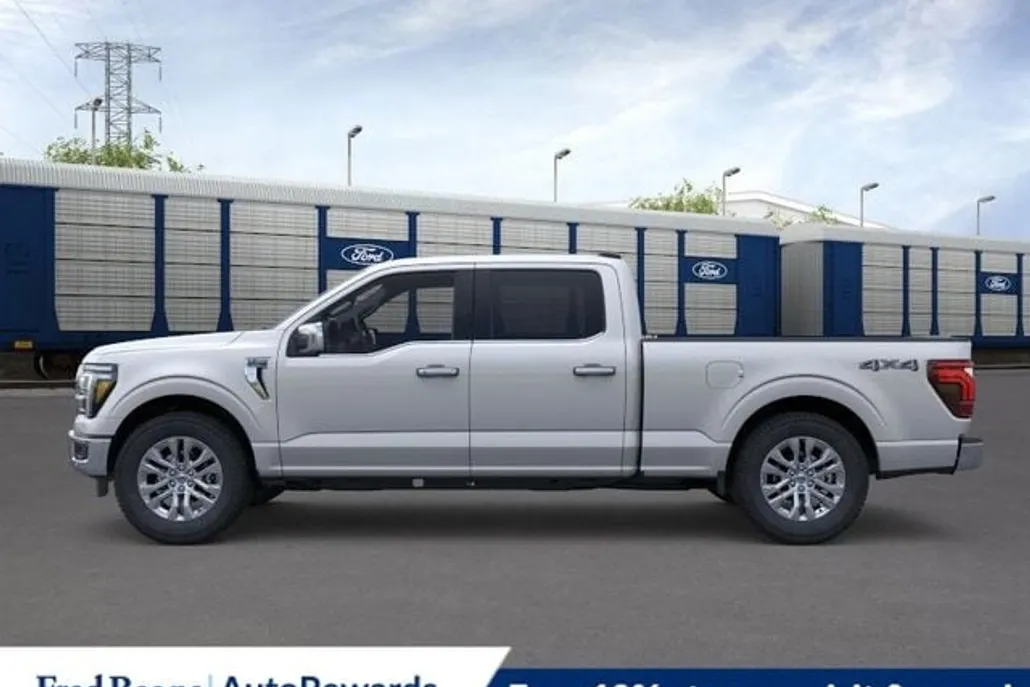 2025 Ford F-150 Lariat photo 1