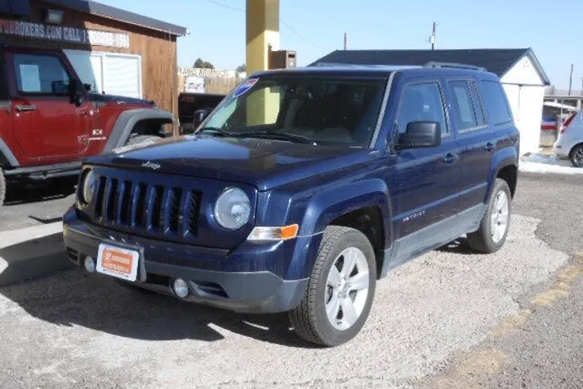 2013 Jeep Patriot Latitude photo 1