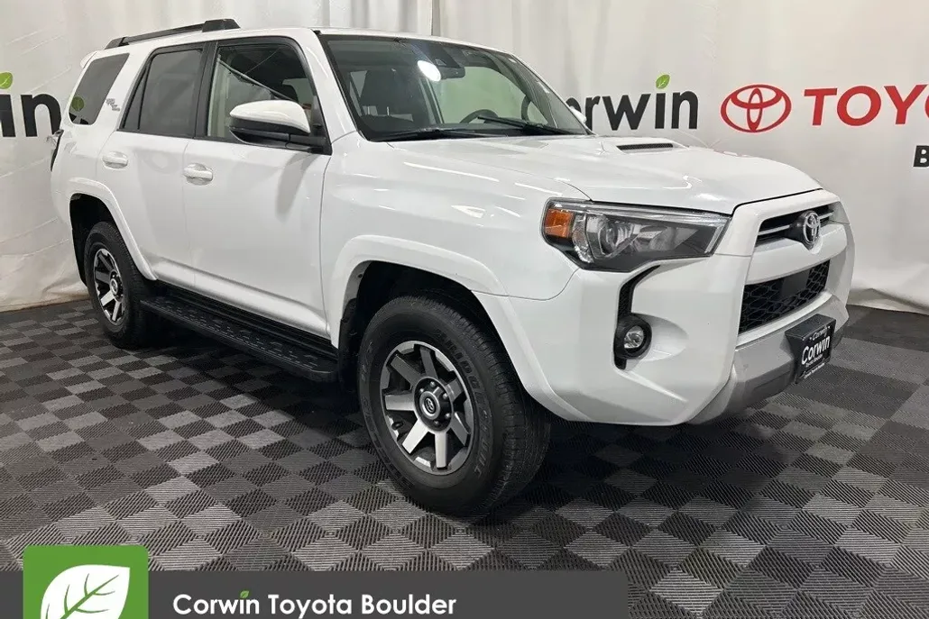 2024 Toyota 4Runner TRD Off-Road photo 1