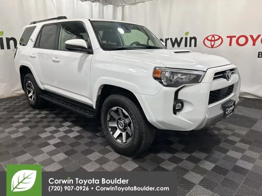 2024 Toyota 4Runner TRD Off-Road photo 1