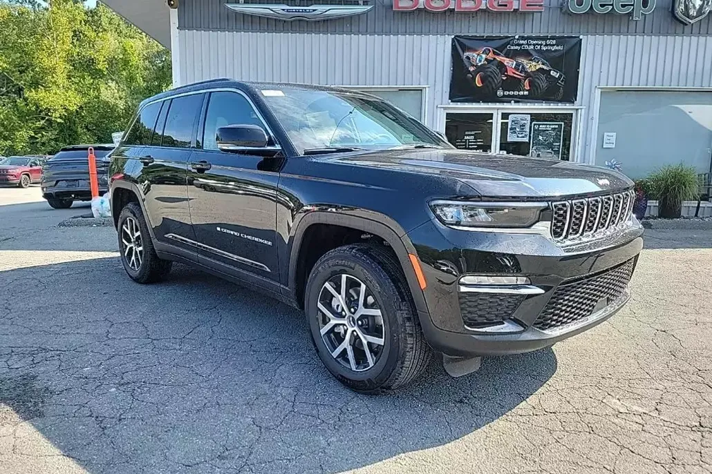 2025 Jeep Grand Cherokee Limited photo 1