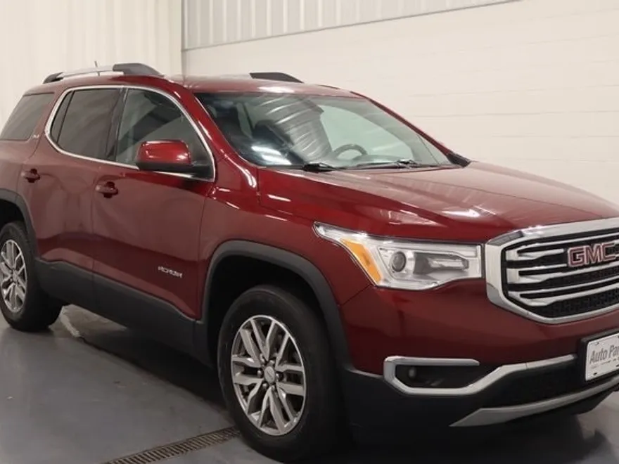 2017 Gmc Acadia SLE photo 1