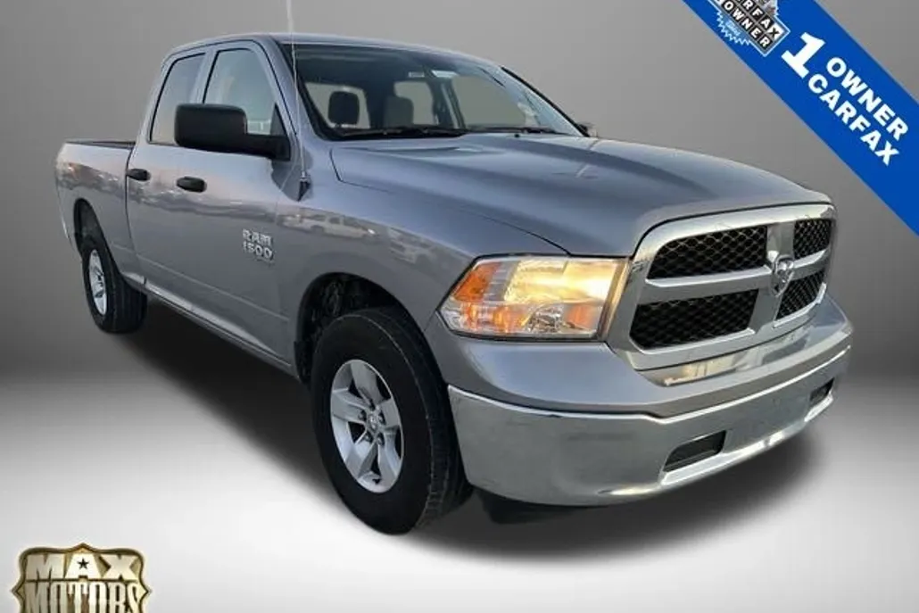 2024 Ram 1500 Classic SLT photo 1