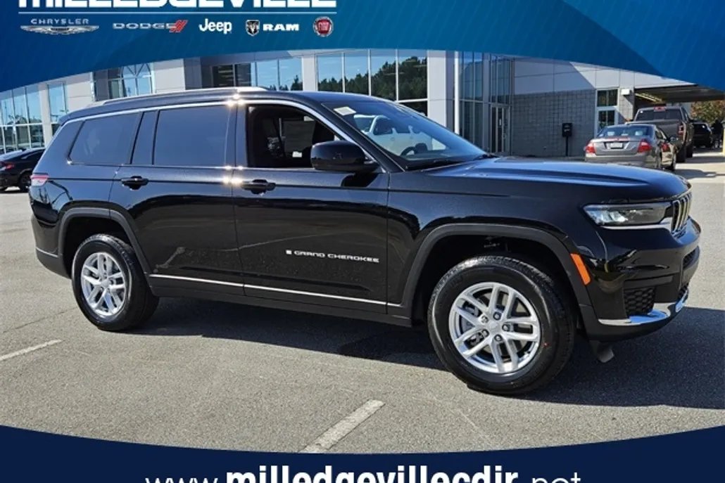 2025 Jeep Grand Cherokee Laredo photo 1