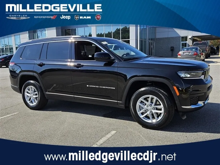 2025 Jeep Grand Cherokee Laredo photo 1