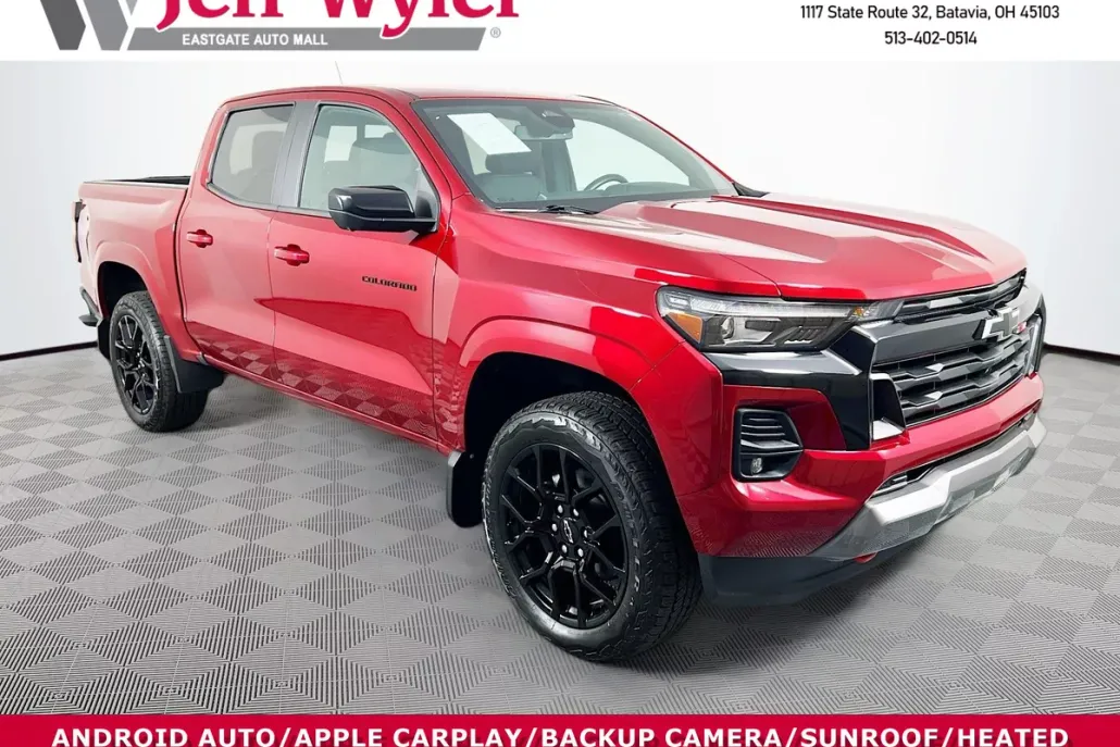 2024 Chevrolet Colorado Z71 photo 1