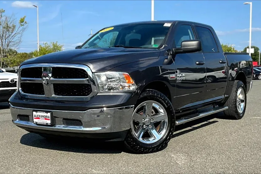 2019 Ram 1500 Classic SLT photo 1