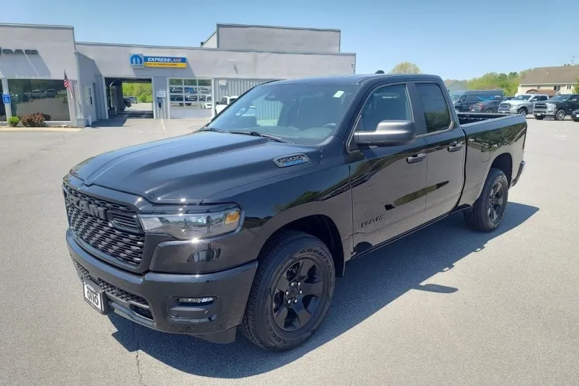 2025 Ram 1500 Tradesman photo 1