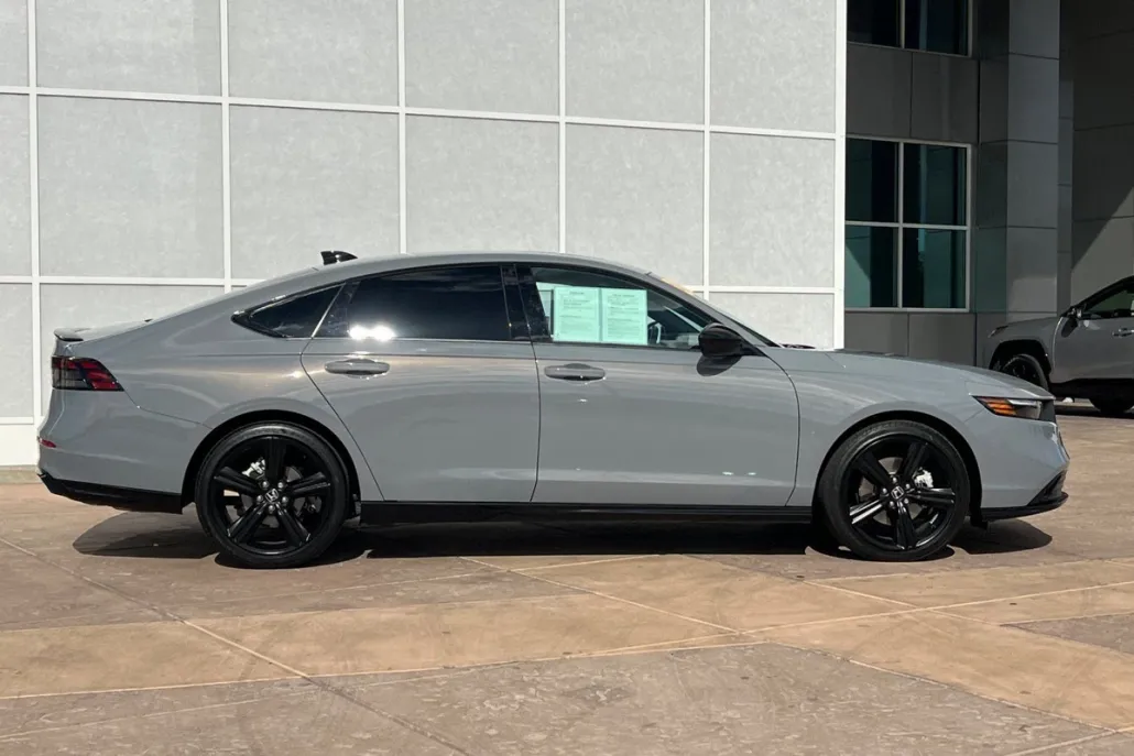2025 Honda Accord Hybrid Sport-L photo 1