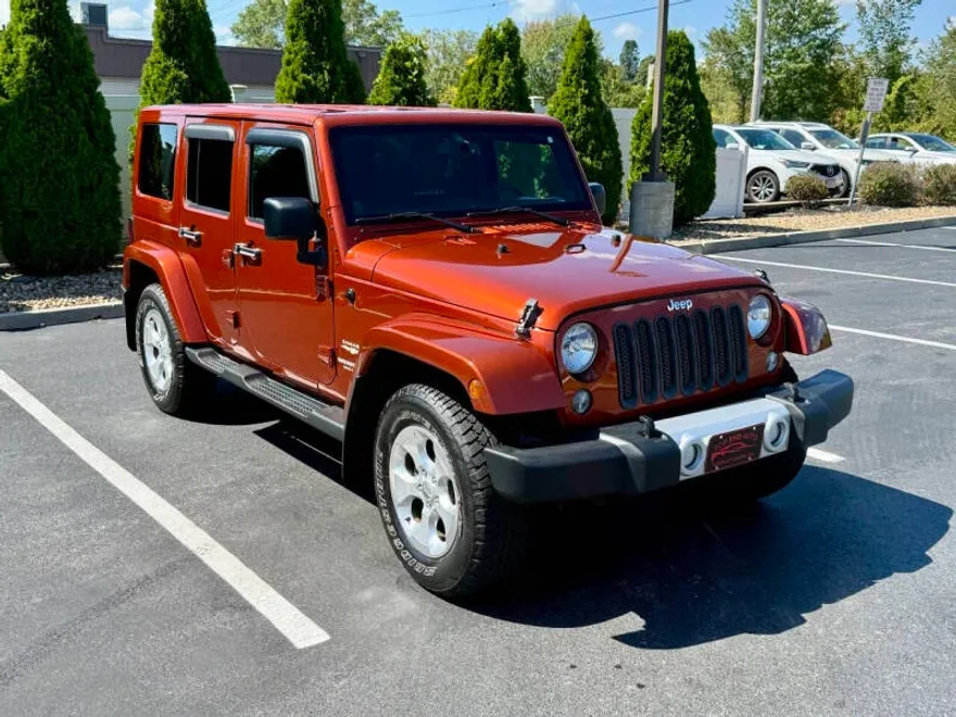 2014 Jeep Wrangler Sahara photo 1